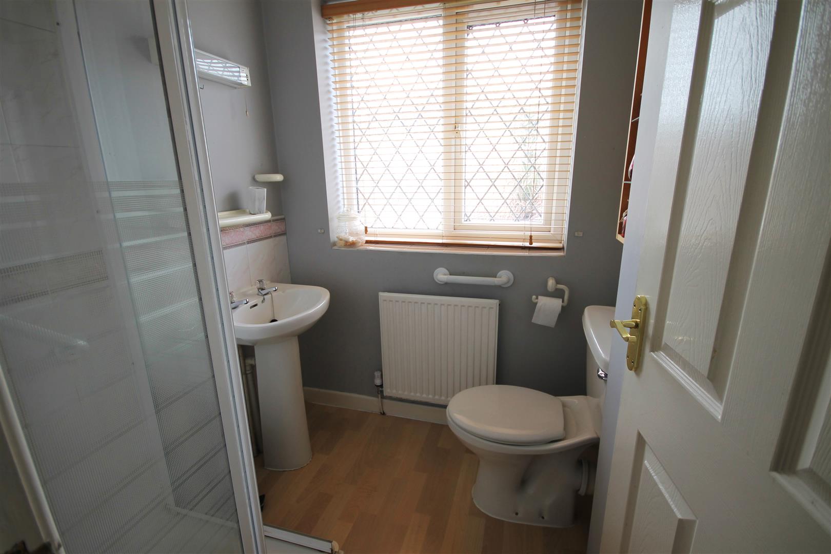 3 Bedroom House To Buy image 11